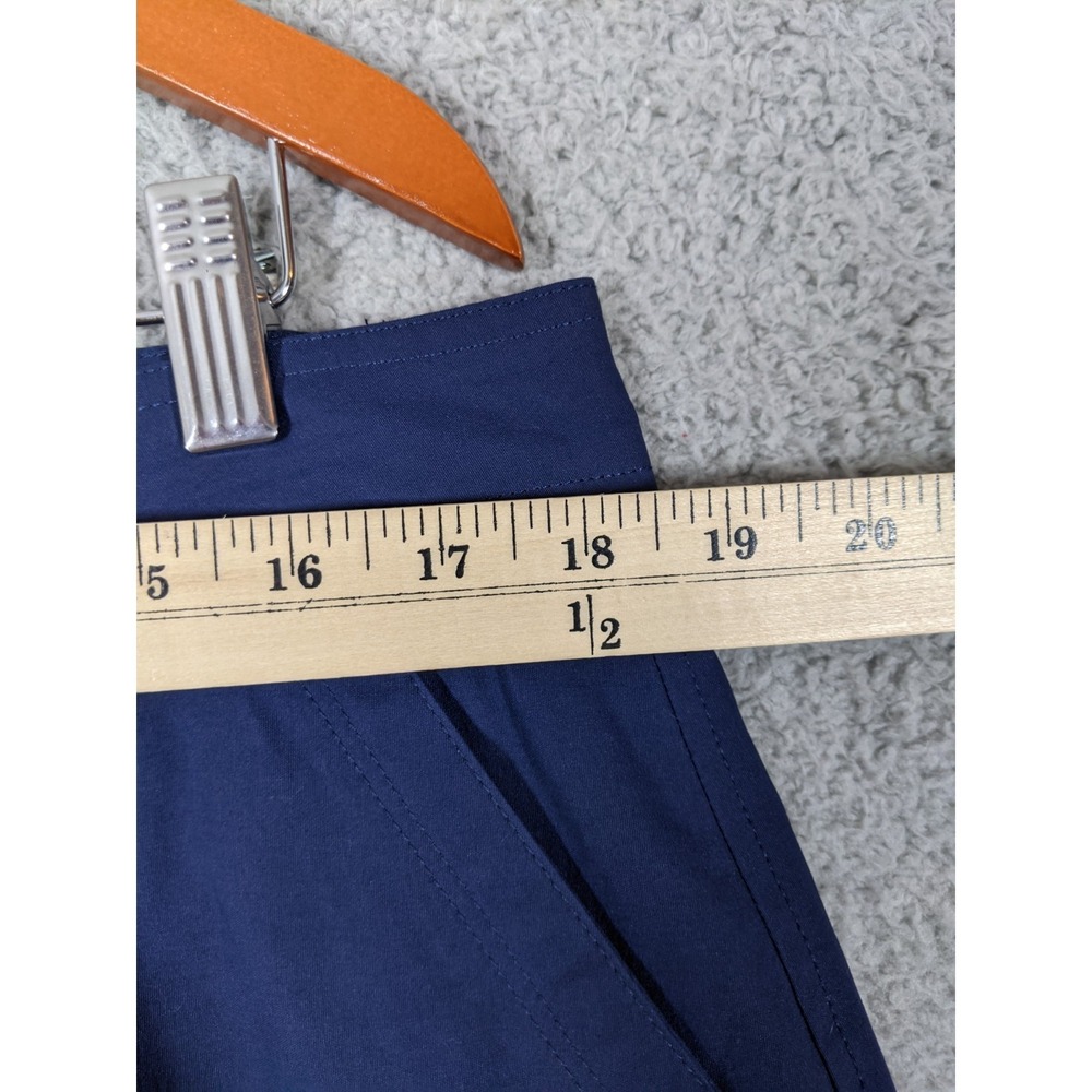Eddie Bauer Nylon Cargo Shorts Women 14 Navy Blue Utility Hiking Travel Outdoor - Picture 4 of 10